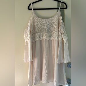 NWT Zanzea Woman’s Ivory Cold Shoulder Dress.